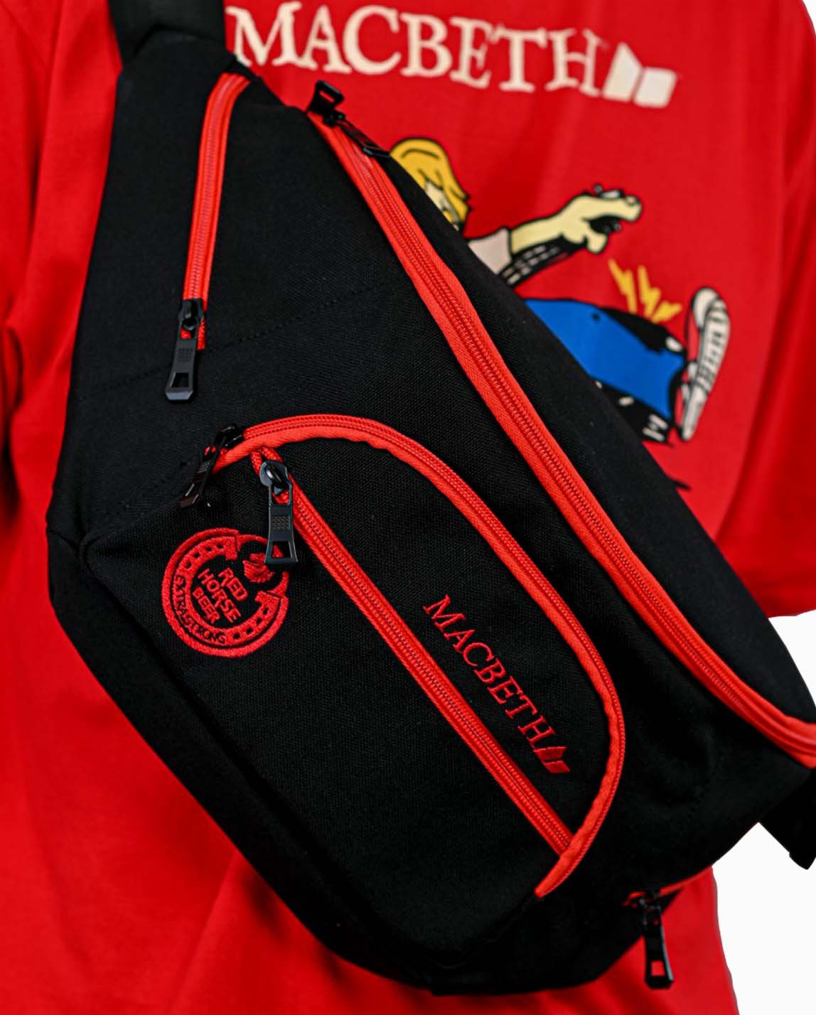 Picture of Red Horse belt bag