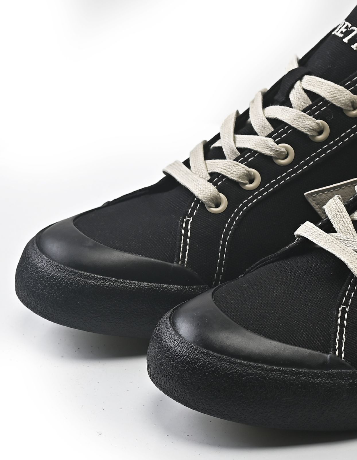 Picture of ELIOT  ( BLACK/CEMENT )