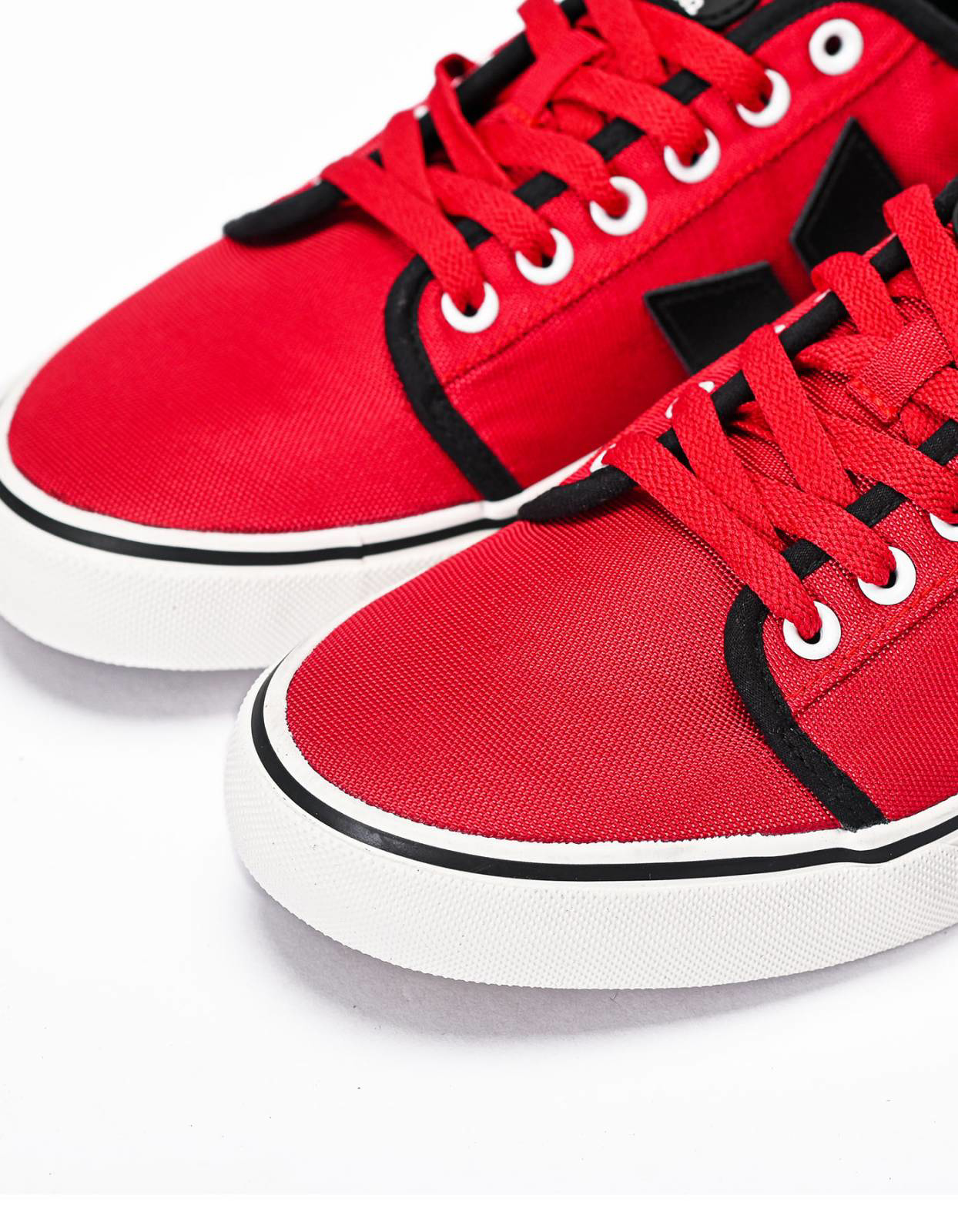 Picture of JAMES ( Red / Black )