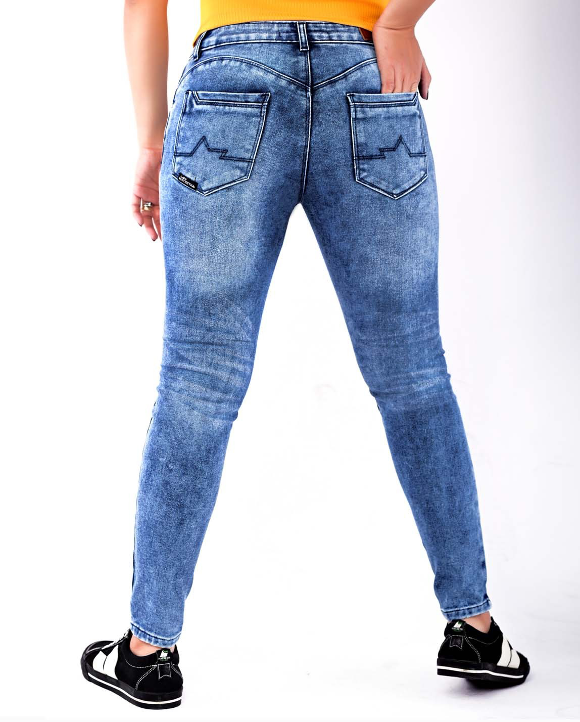Picture of CLOUDY WASH MID WAIST ANKLE SKINNY