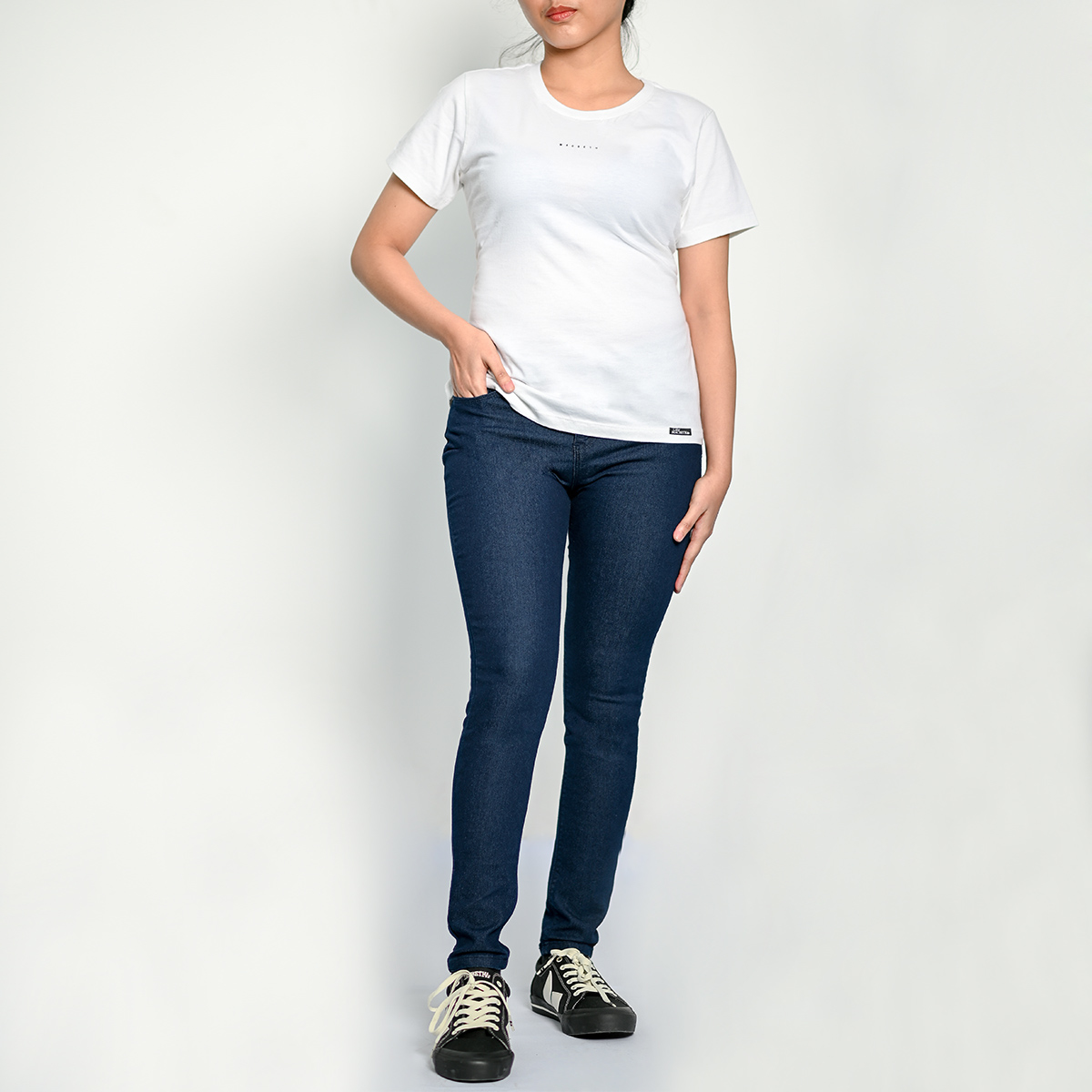 Picture of Garment wash - 1 Process High Waist Regular Skinny